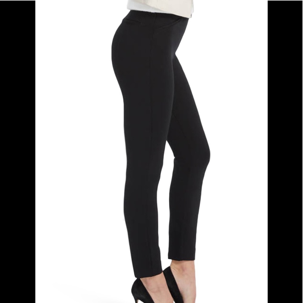 Spank Perfect Black Skinny Pant. New without tags, never worn, size Medium